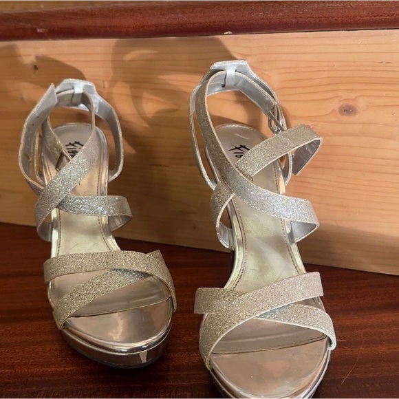 silver strap heels - Picture 3 of 6